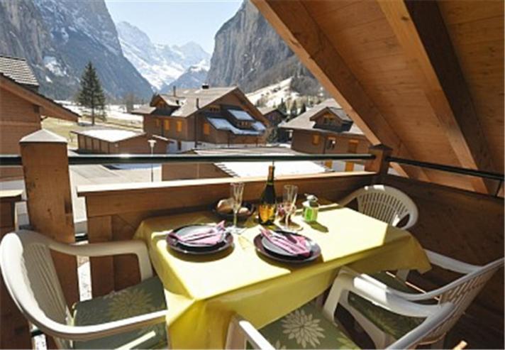 Charming Penthouse Apartment เลาเทอร์บรุนเนน ห้อง รูปภาพ